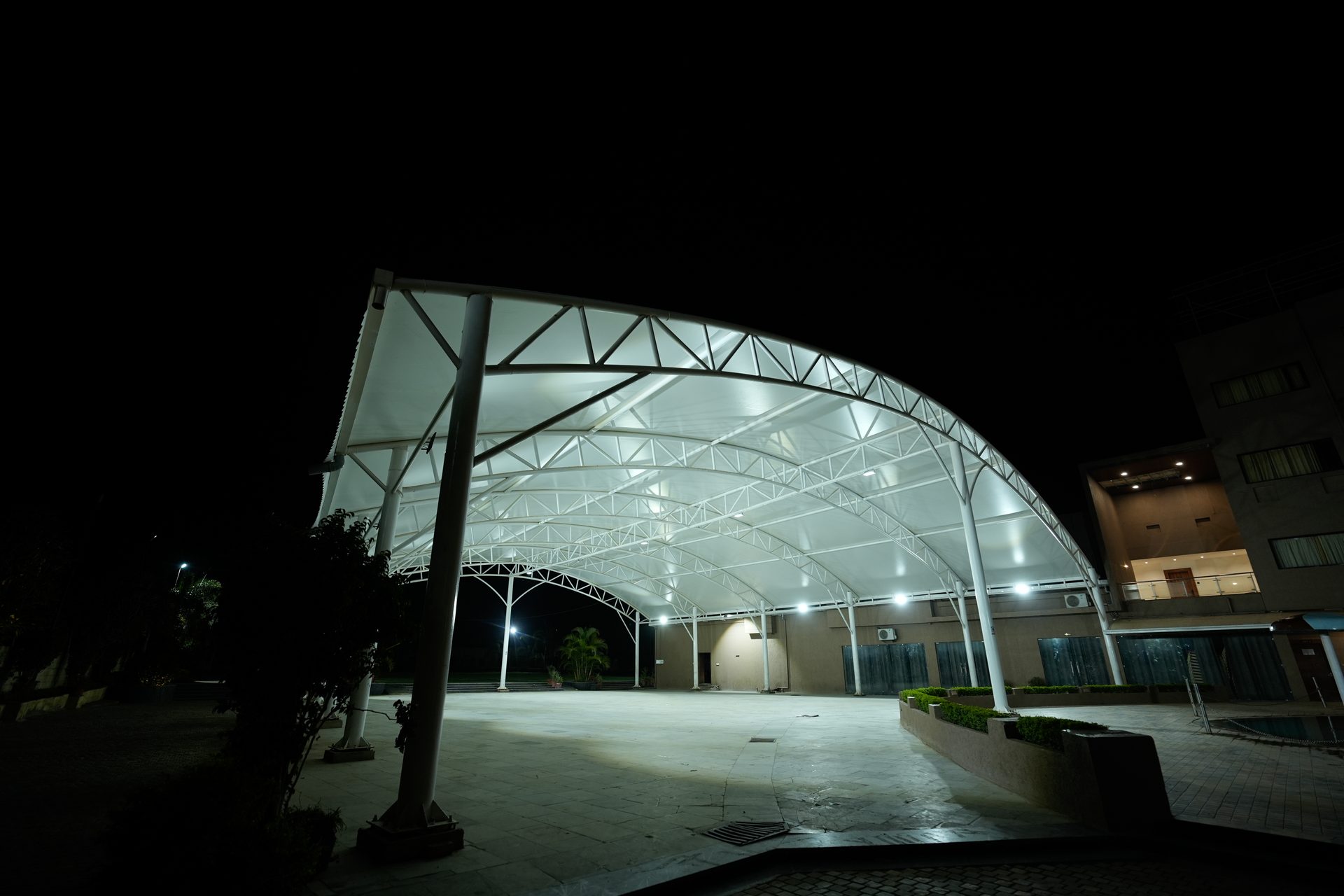 Banquet Setup Lawn & Dome